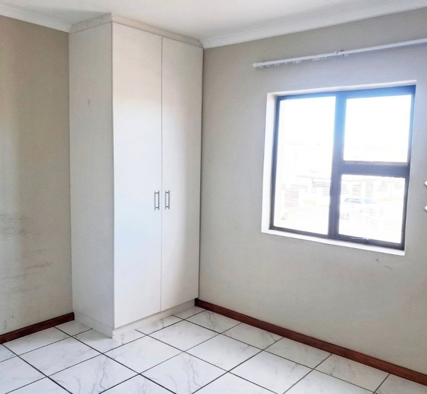 To Let 2 Bedroom Property for Rent in Parsonsvlei Eastern Cape